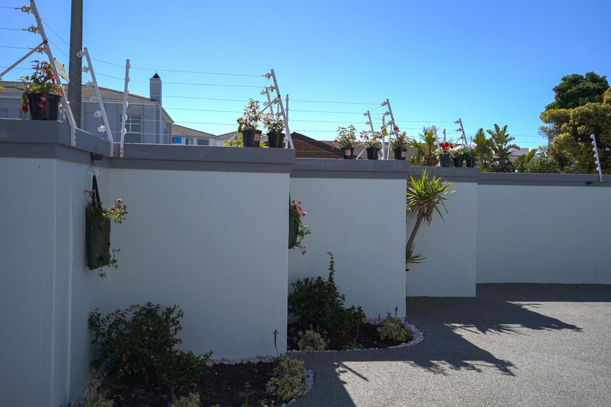 Ocean Vibes Hotel Cape Town Exterior foto