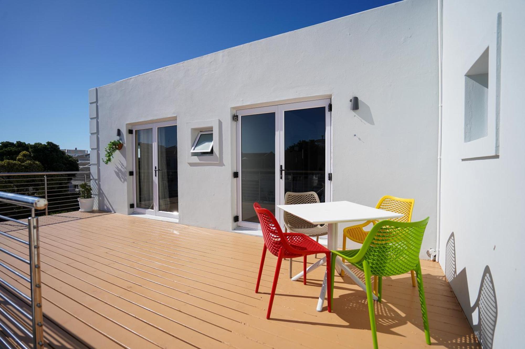 Ocean Vibes Hotel Cape Town Exterior foto