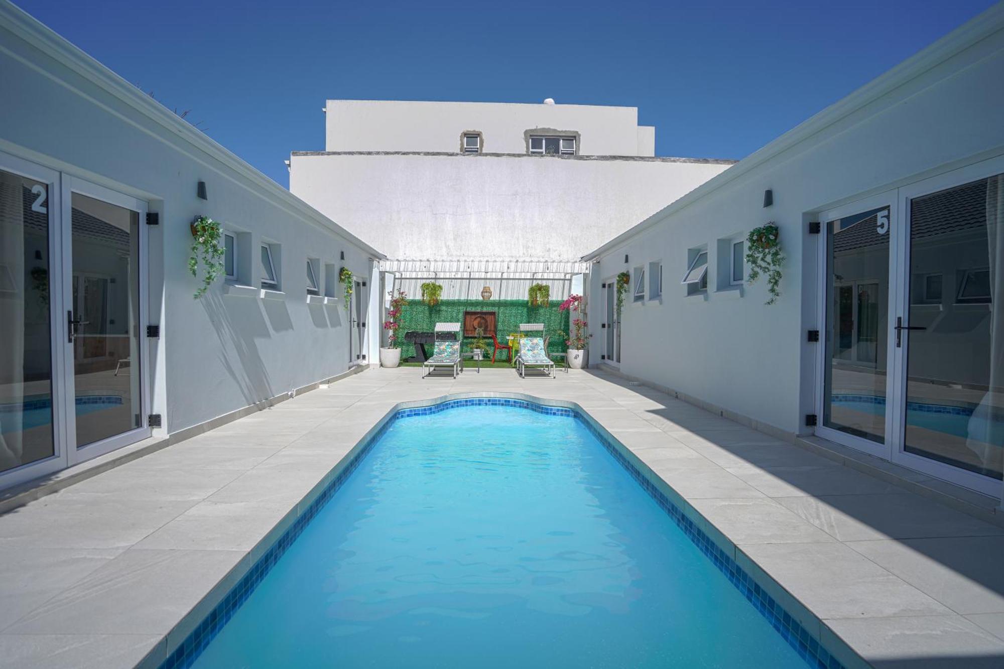Ocean Vibes Hotel Cape Town Exterior foto